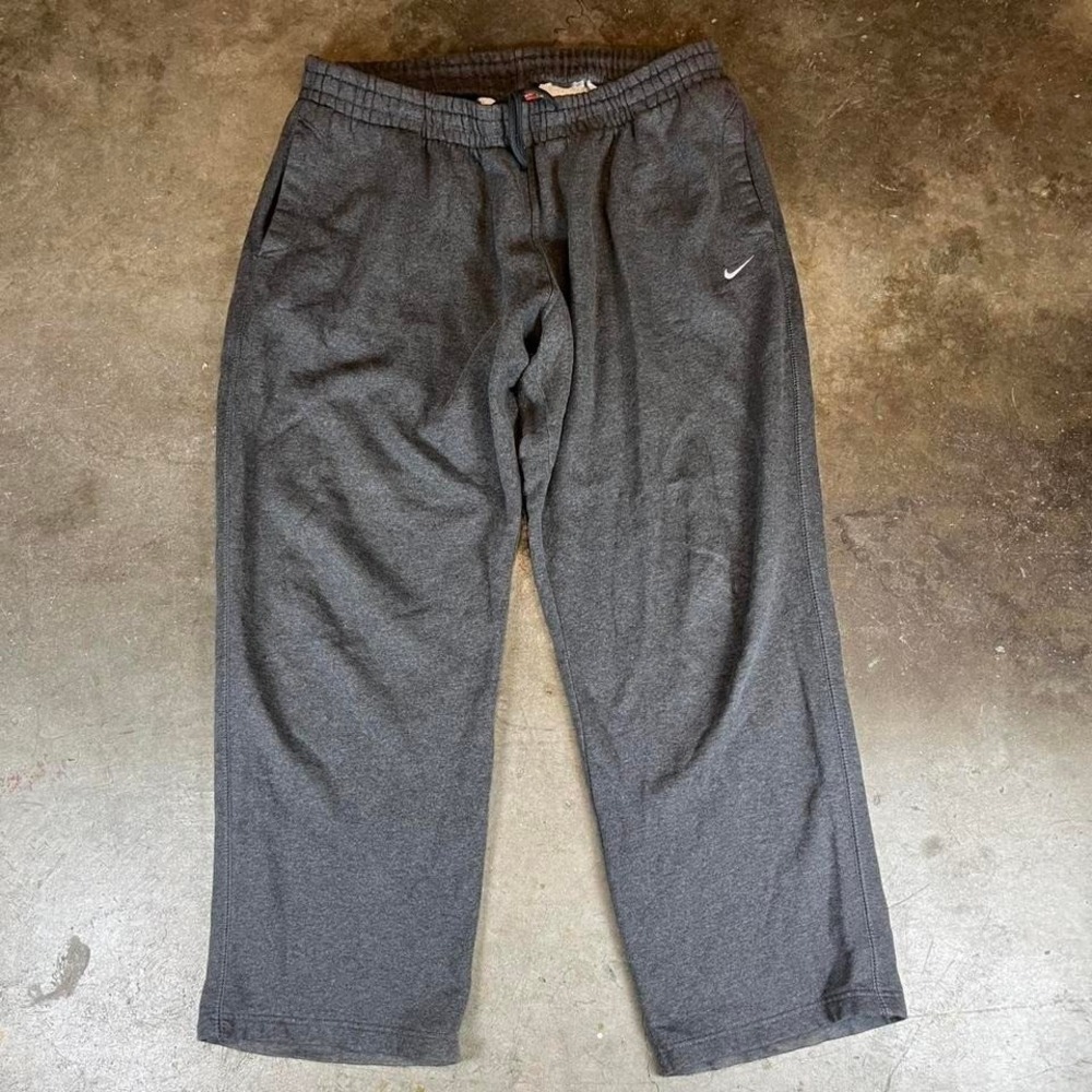 Vintage Y2K Nike grey sweatpants Men's Size XXL